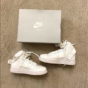 Nike Air Force 1 Hightop shoes